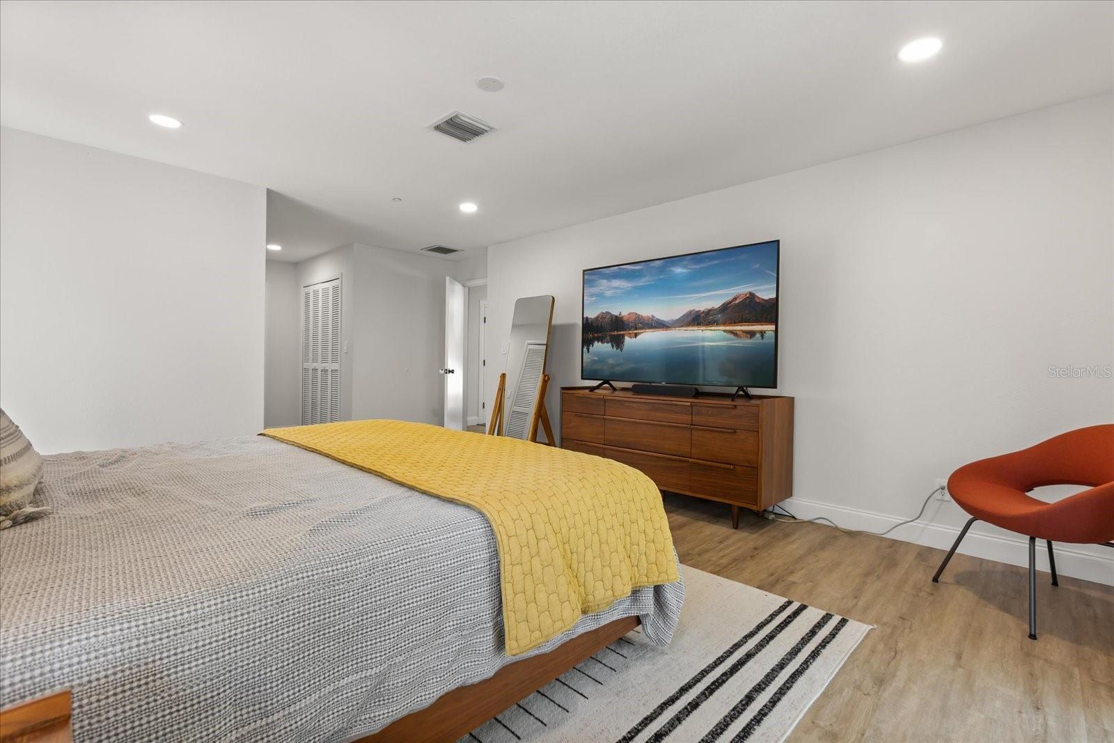 WHISPER WOOD AT SABAL POINT - Residential