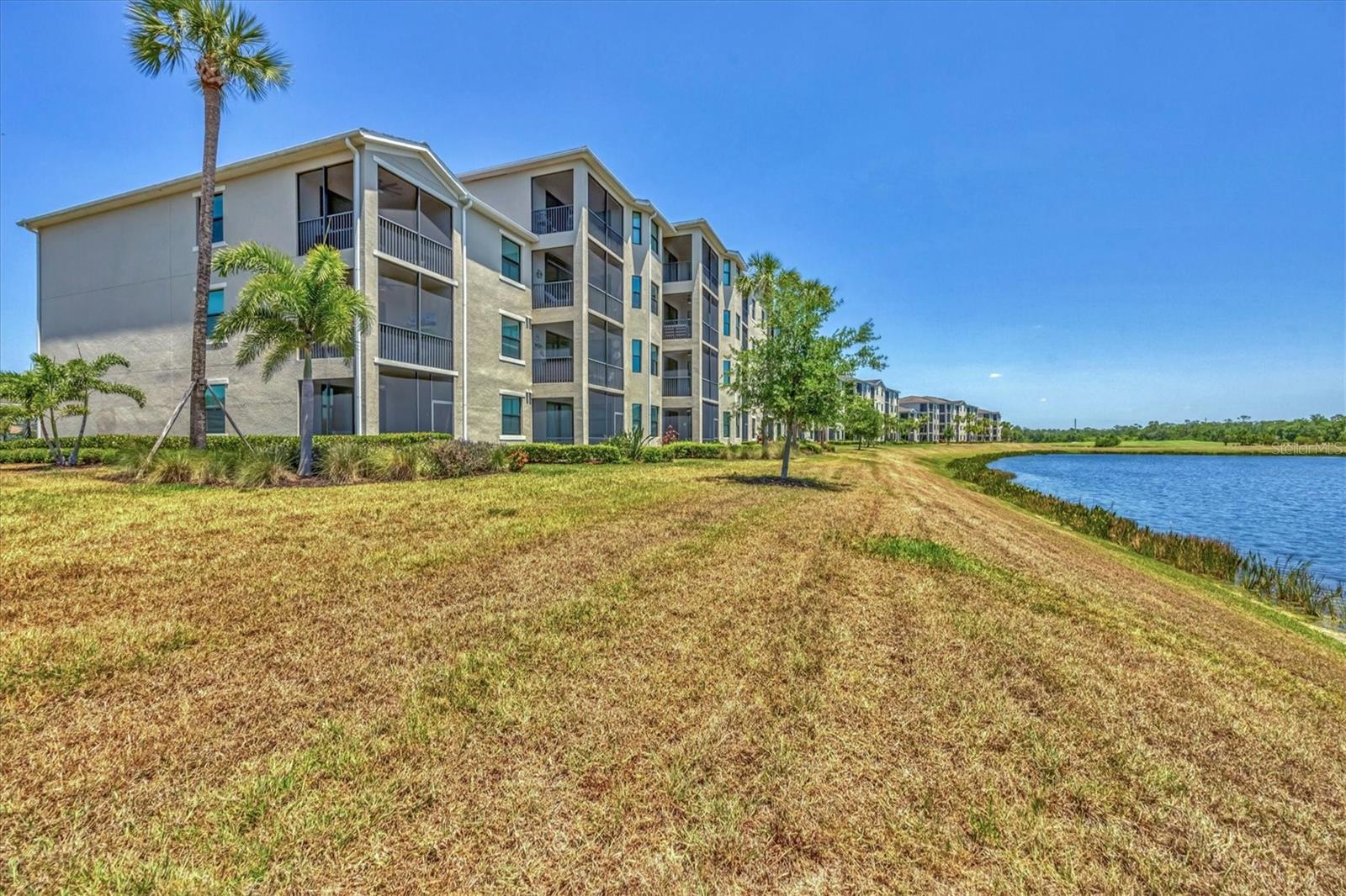 TERRACE IV AT LAKEWOOD NATIONAL PH II - Residential Lease