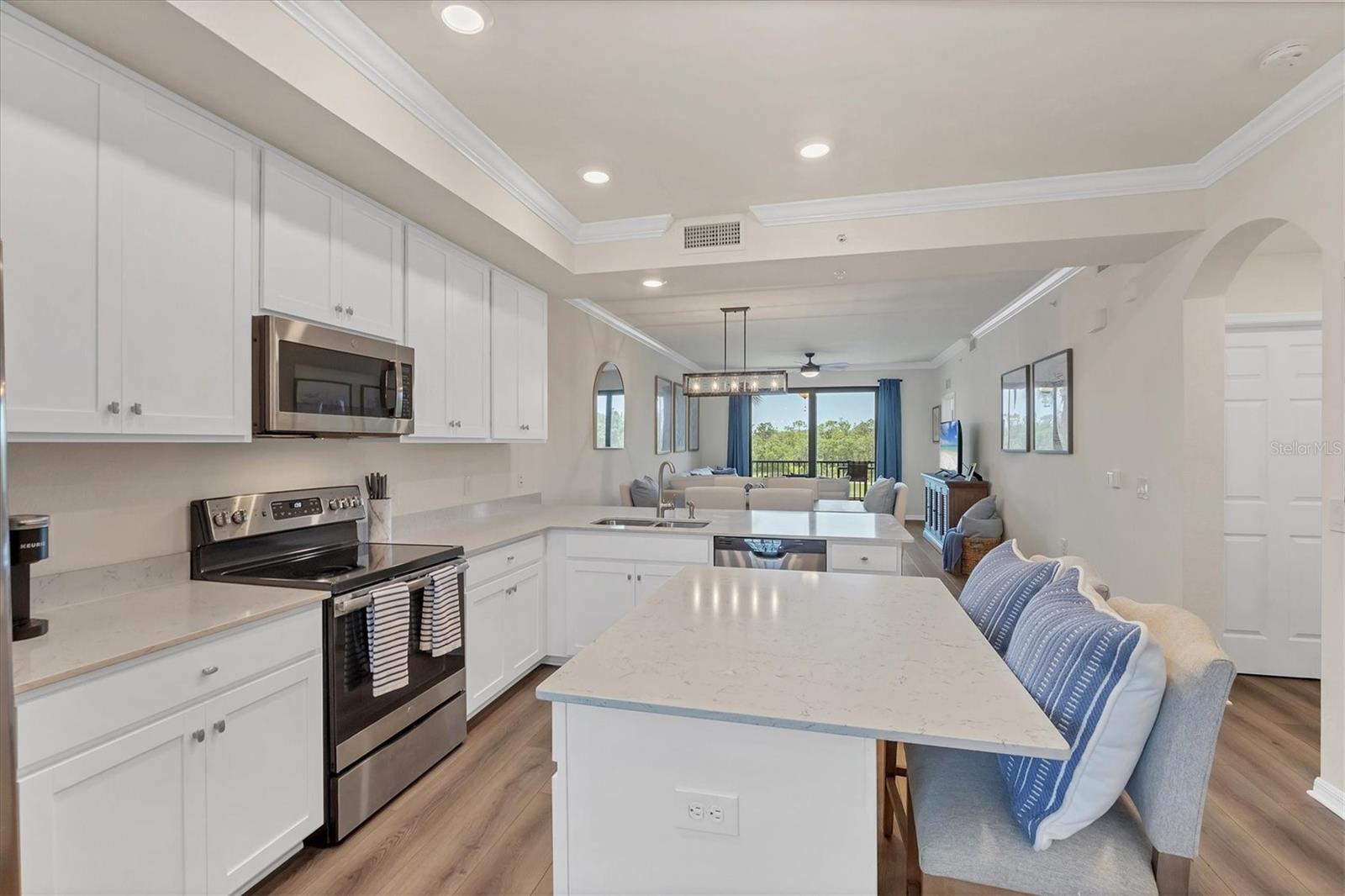 TERRACE IV AT LAKEWOOD NATIONAL PH II - Residential Lease