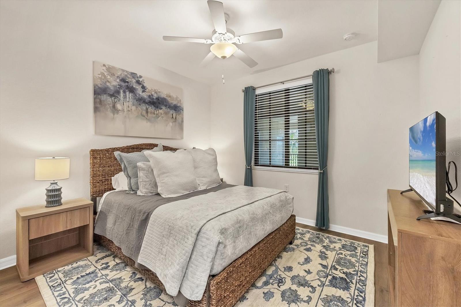 TERRACE IV AT LAKEWOOD NATIONAL PH II - Residential Lease