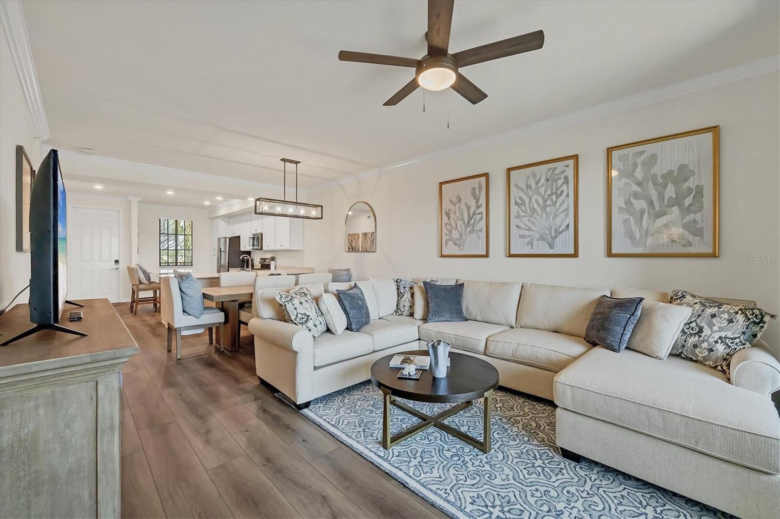 TERRACE IV AT LAKEWOOD NATIONAL PH II - Residential Lease