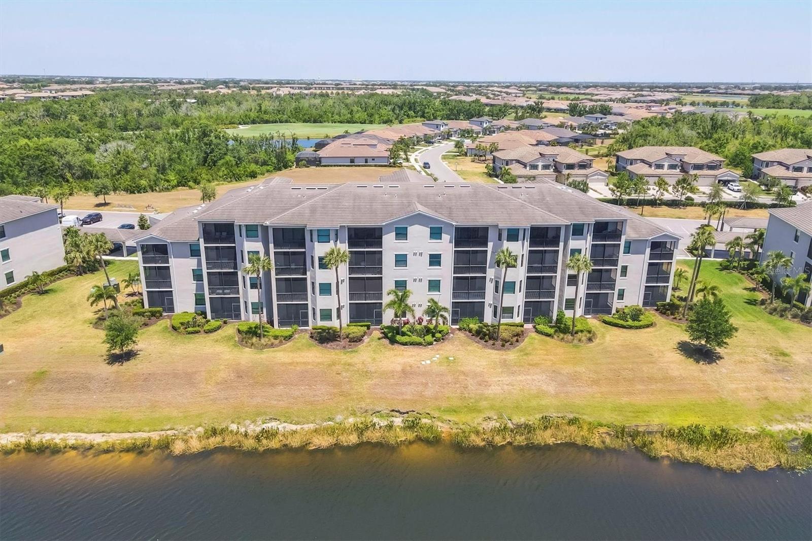 TERRACE IV AT LAKEWOOD NATIONAL PH II - Residential Lease