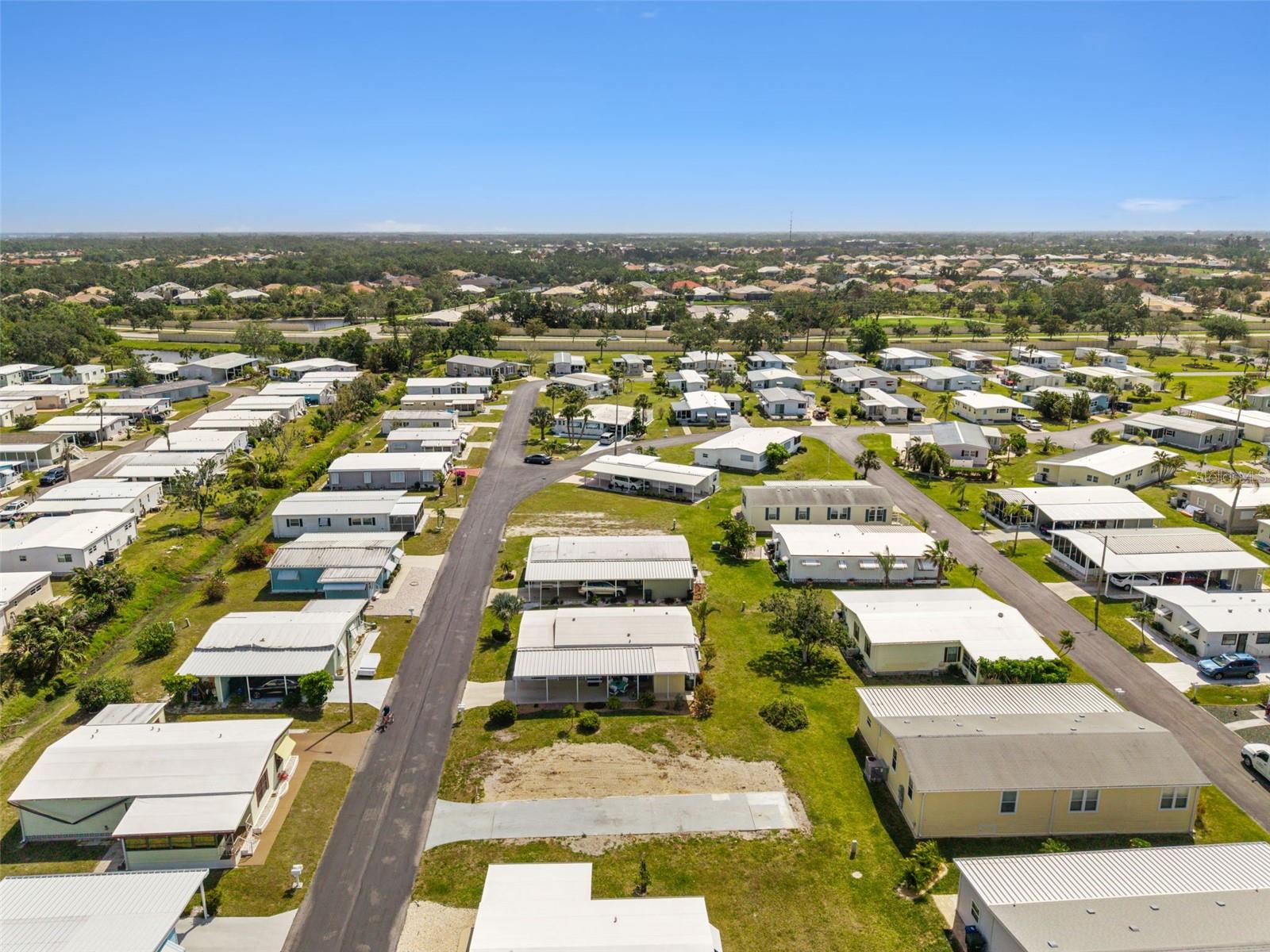 SANDALWOOD PARK - Land