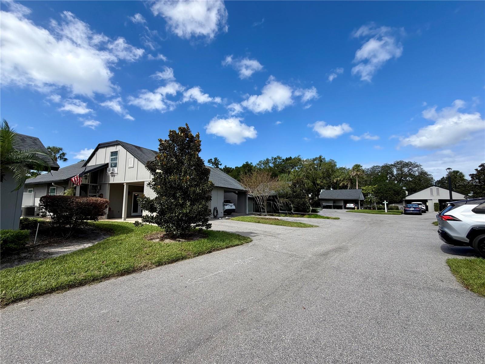 898 CLAYDON WAY