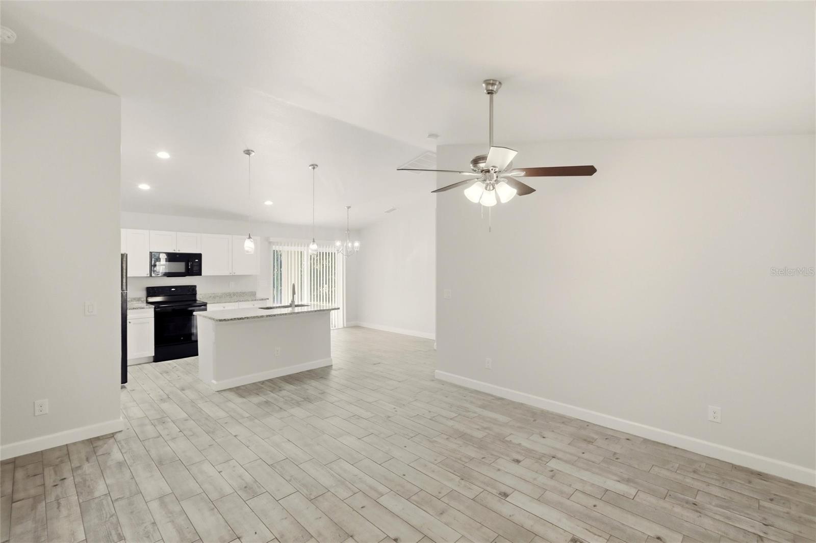 19095 ROOSEVELT AVENUE