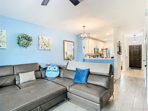 Townhouse in ORLANDO FL 10316 MANDERLEY WAY 13.jpg