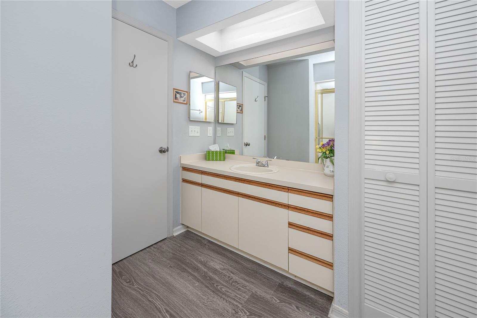 HIDDEN HARBOUR - Residential