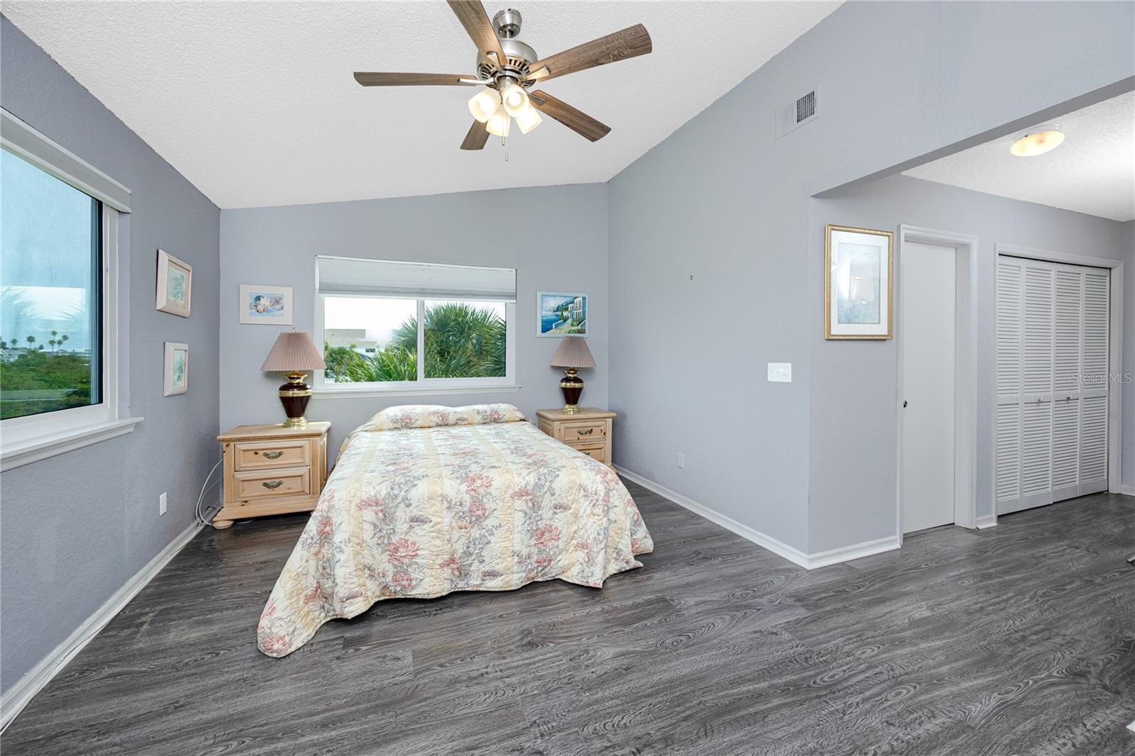 HIDDEN HARBOUR - Residential