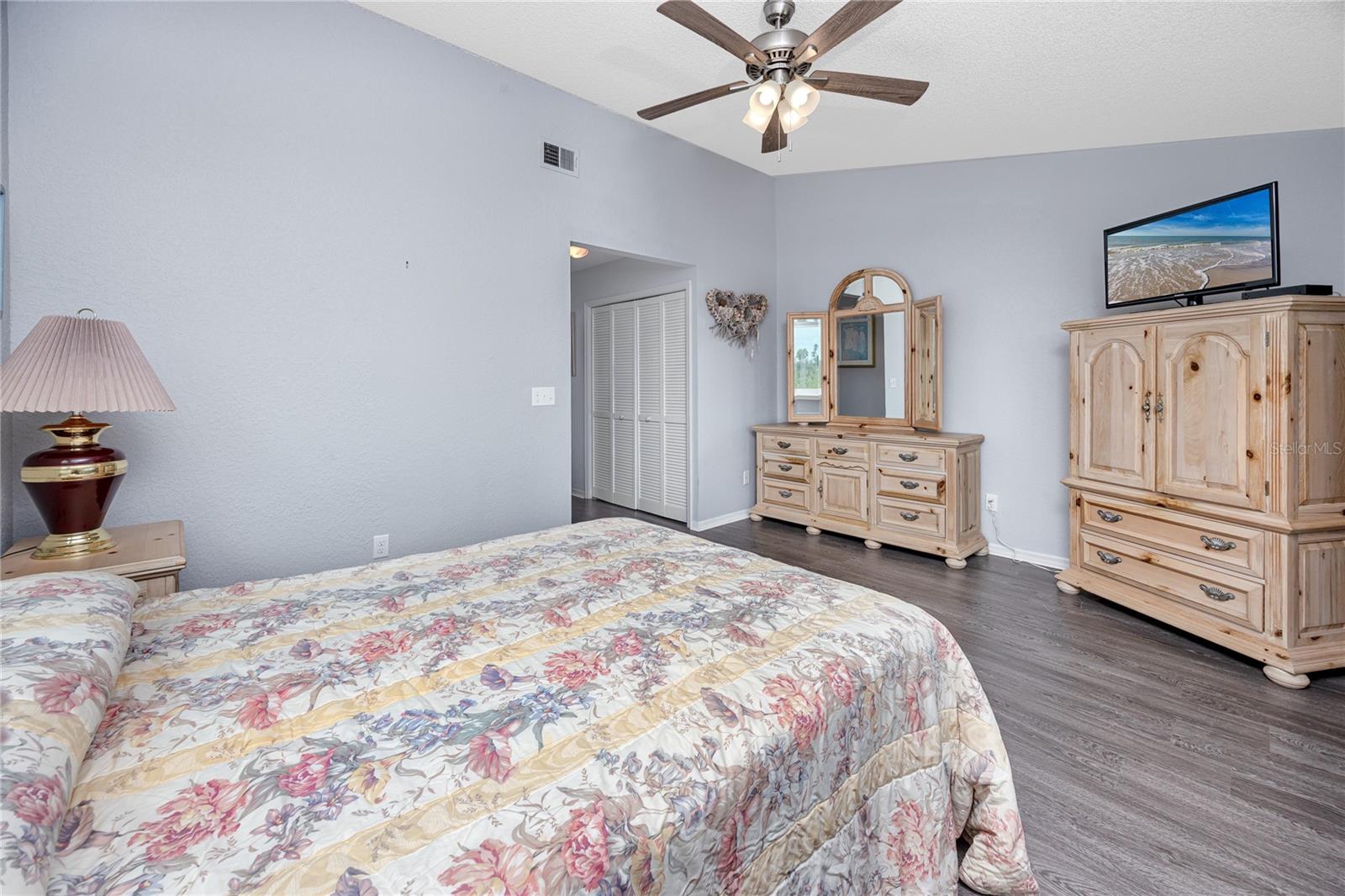 HIDDEN HARBOUR - Residential