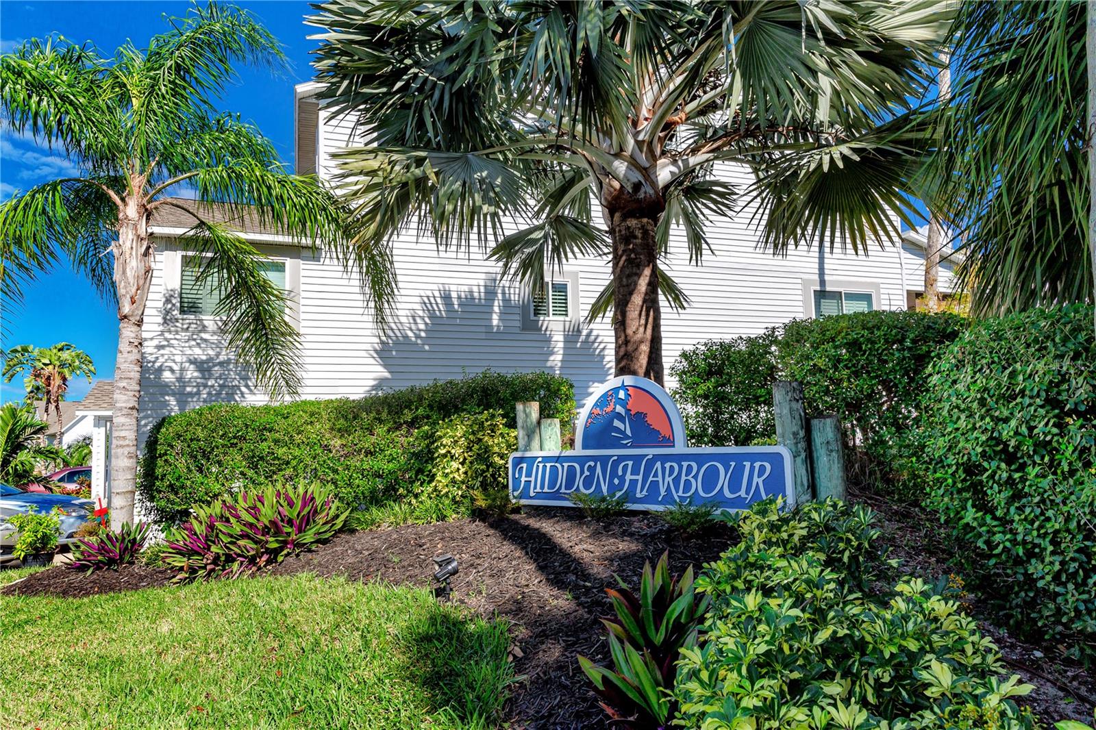 HIDDEN HARBOUR - Residential