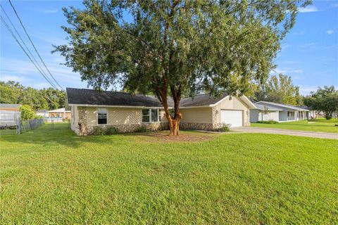 Photo of 42 Almond Drive, Ocala, FL 34472 (MLS # OM704504)