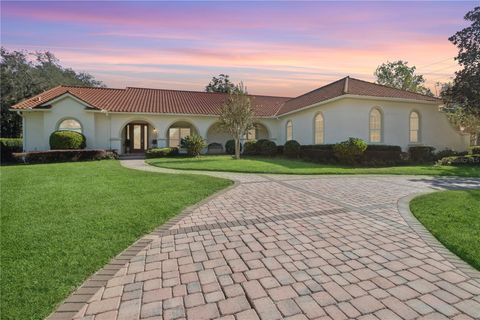 A home in LONGWOOD