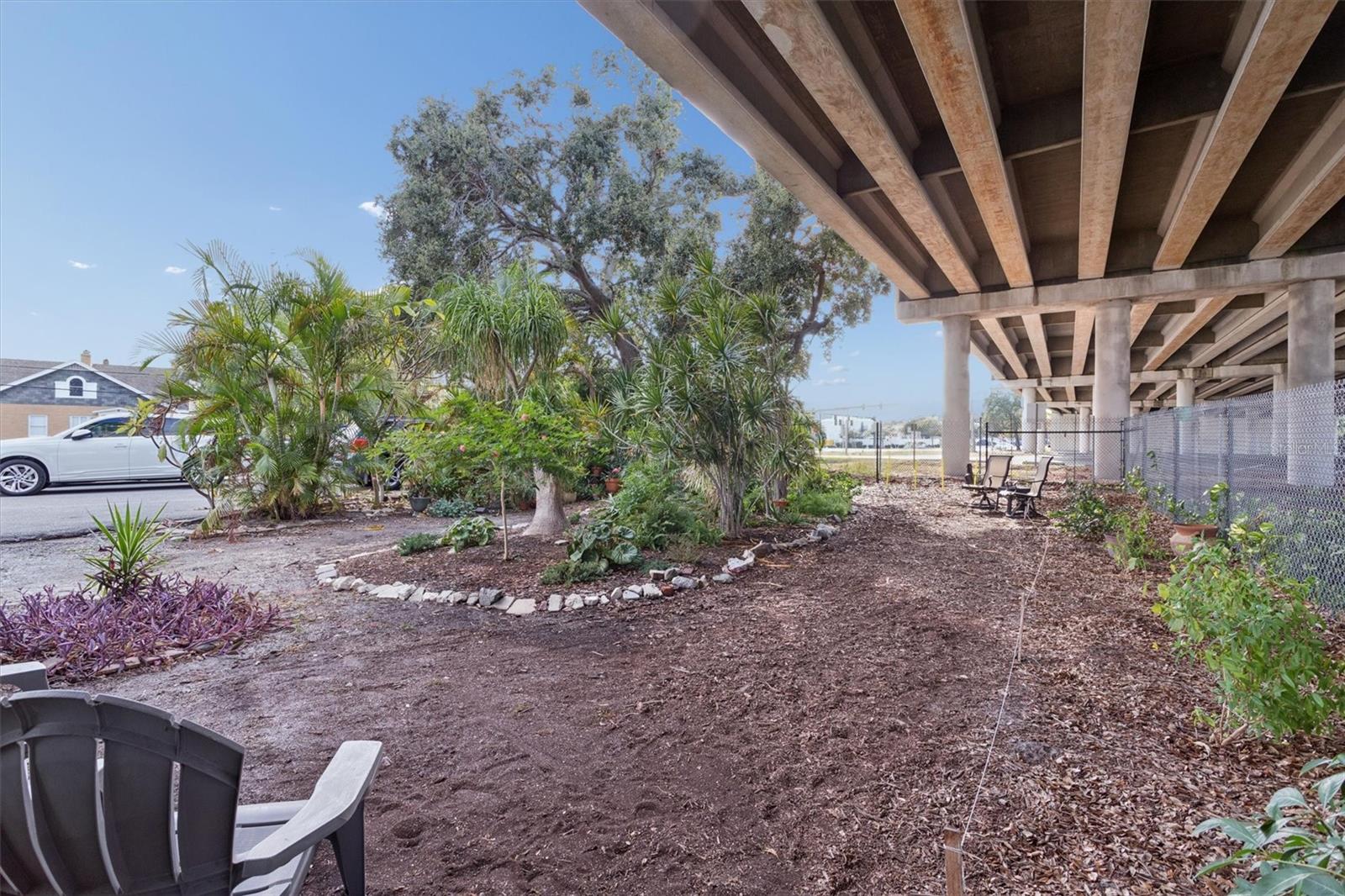 SUNCOAST TOWERS APTS CO-OP - Residential