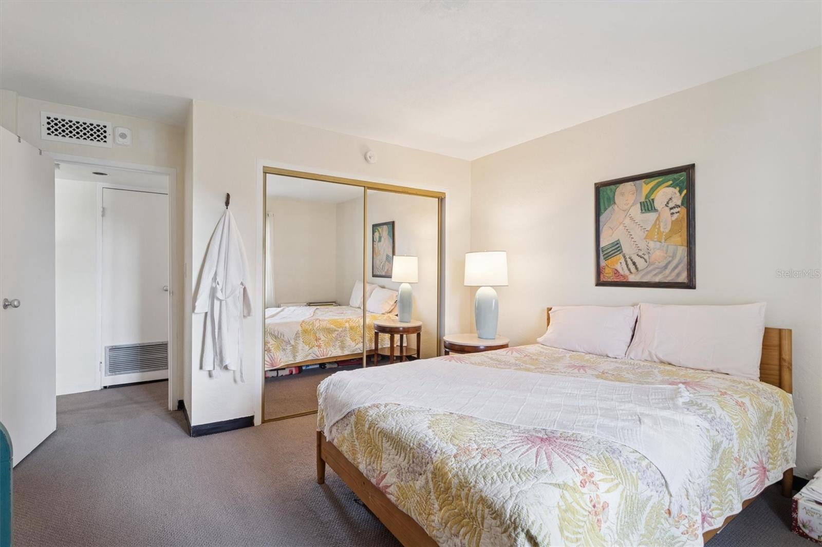 SUNCOAST TOWERS APTS CO-OP - Residential