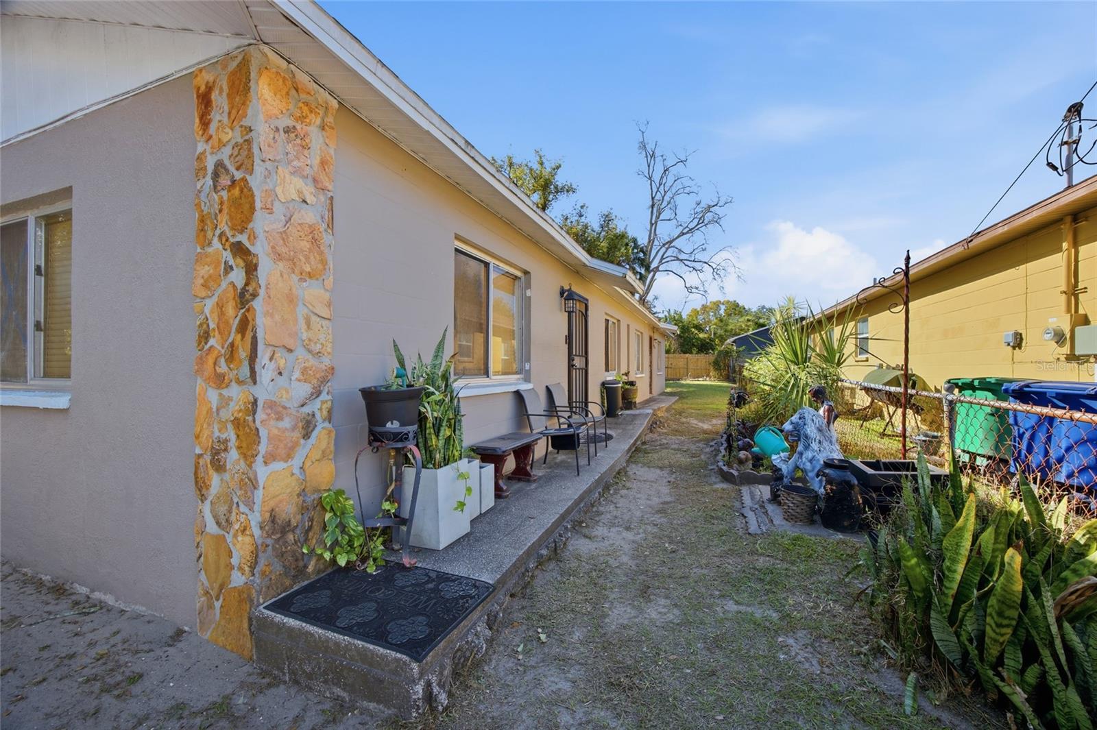 GRANT PARK - Residential Income