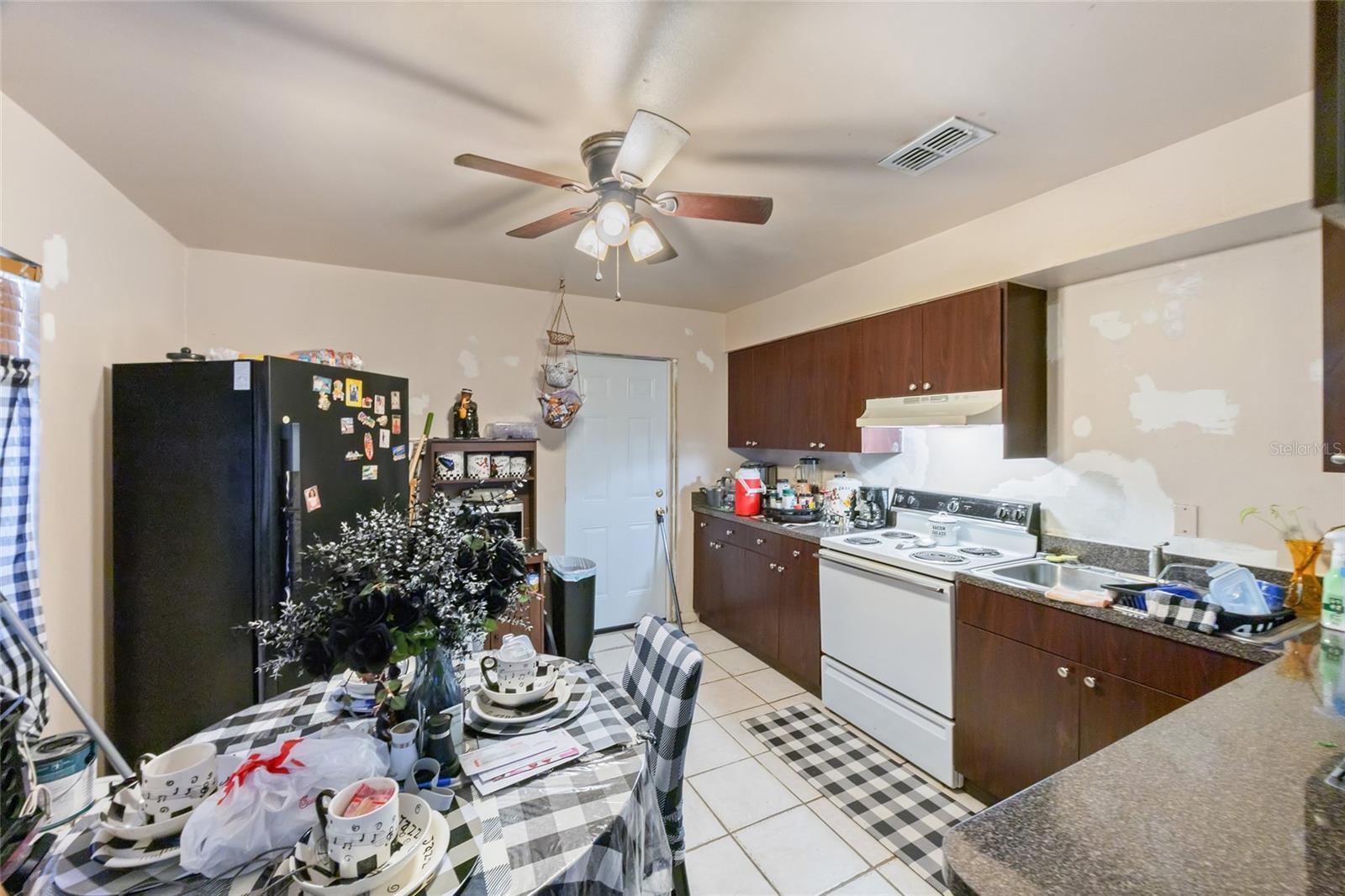 GRANT PARK - Residential Income