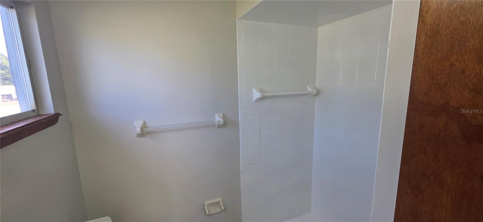 PALM CAY - Residential Lease