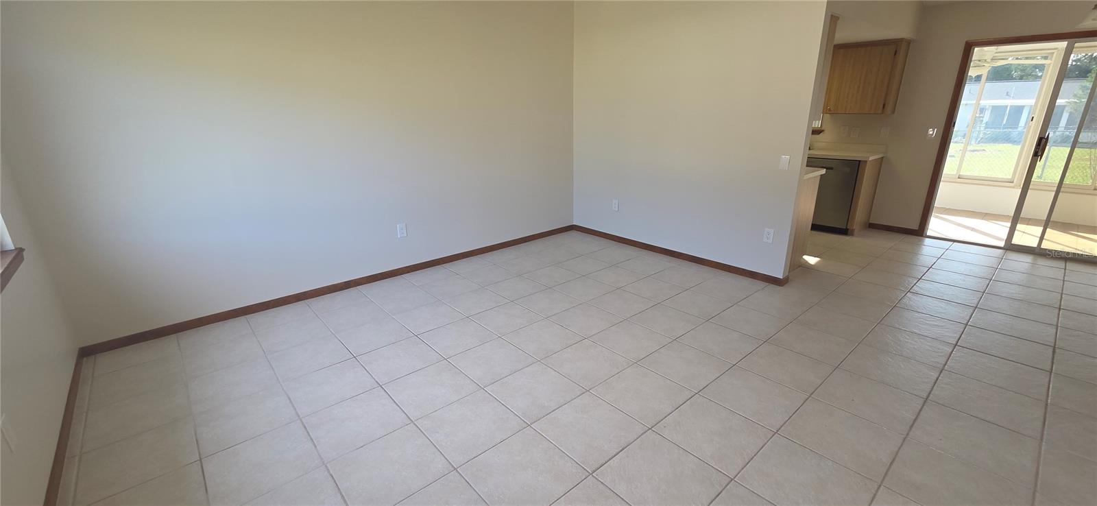 PALM CAY - Residential Lease