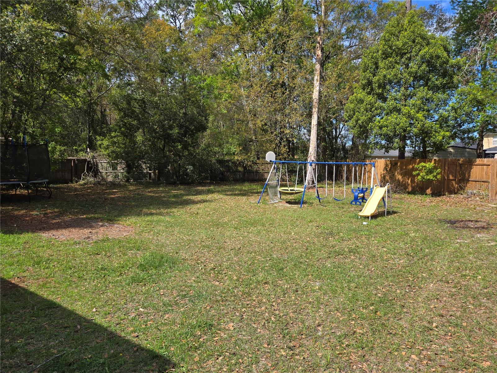 NORTHRIDGE - Residential