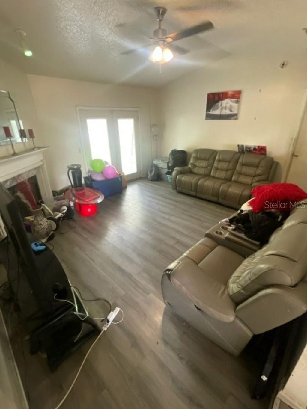 Photo of 11350 Island Shore Drive W, Jacksonville, FL 32218 (MLS # TB8493519)