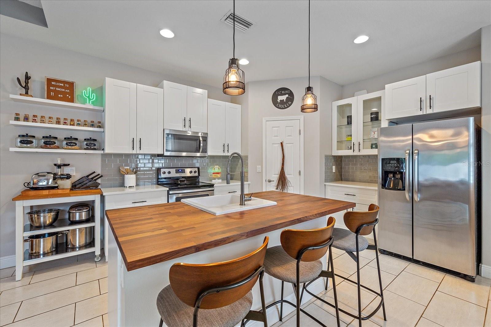 867 BACON AVENUE