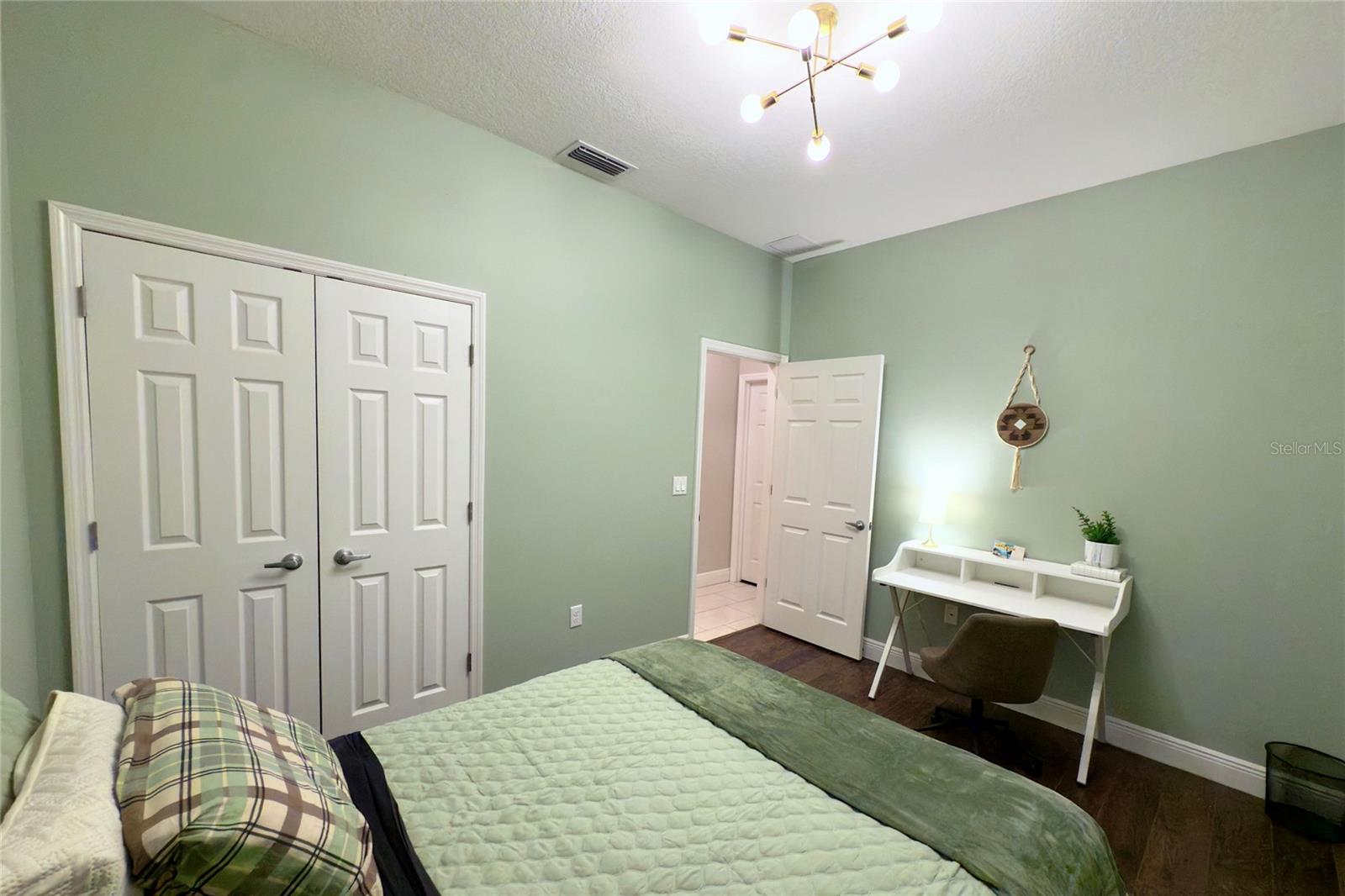 HIGHLAND CREST 2 # 498 - Residential