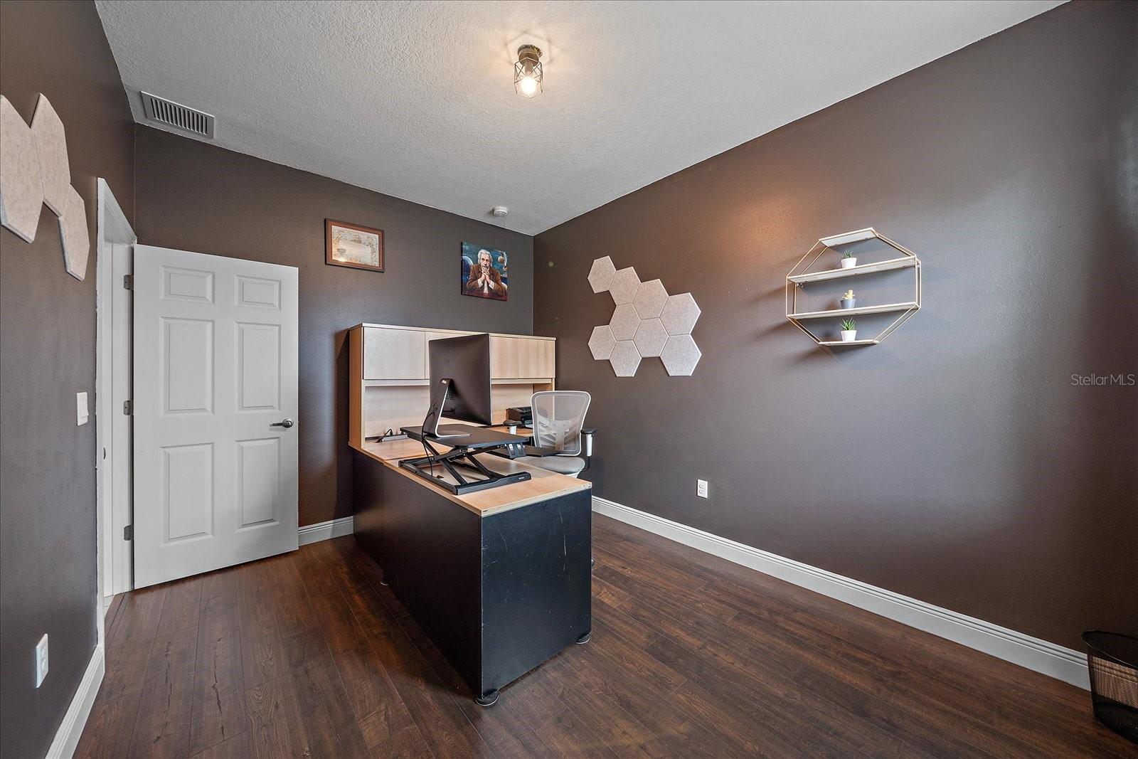 HIGHLAND CREST 2 # 498 - Residential