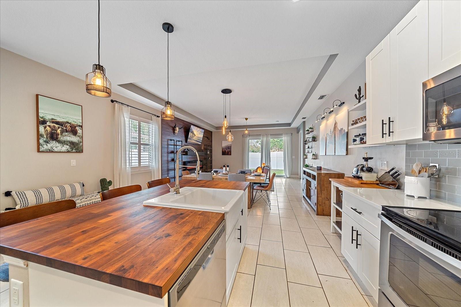 HIGHLAND CREST 2 # 498 - Residential