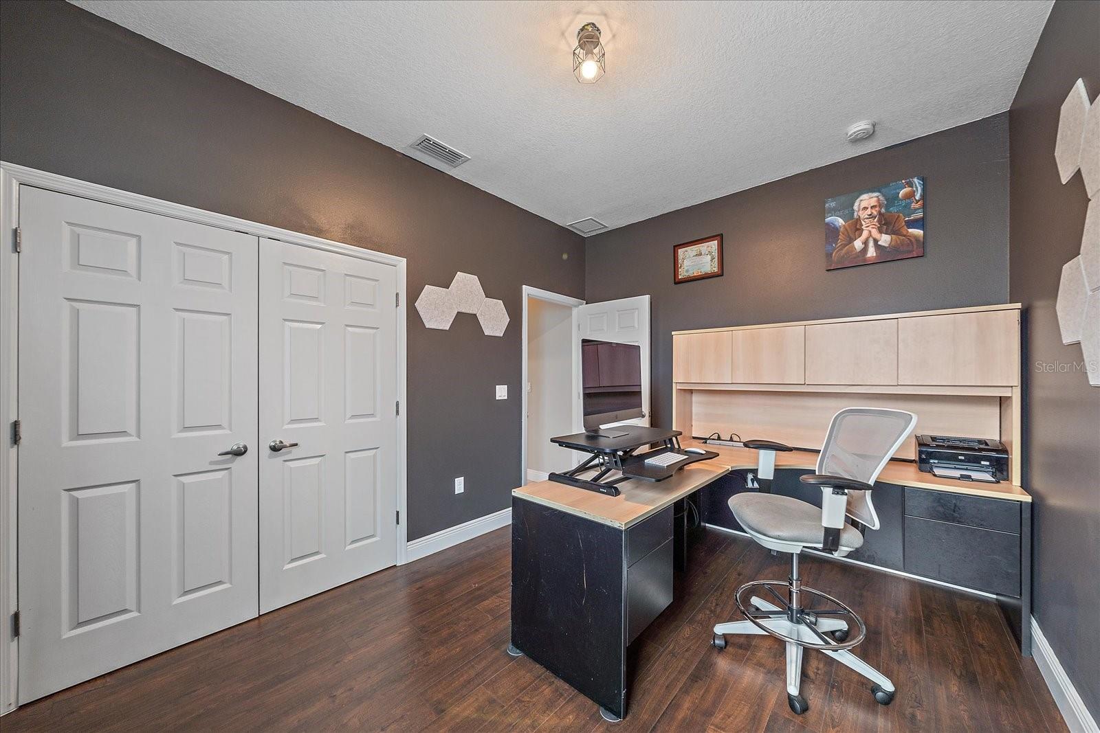 HIGHLAND CREST 2 # 498 - Residential