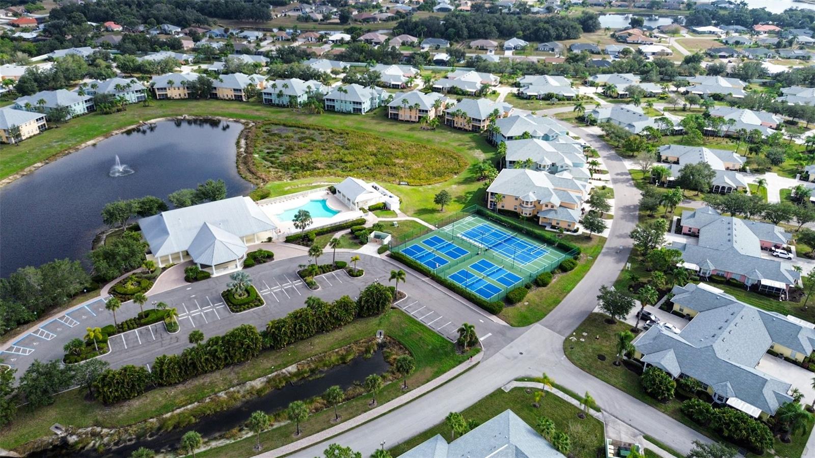 HERITAGE LAKE PARK 1ST REP - Residential