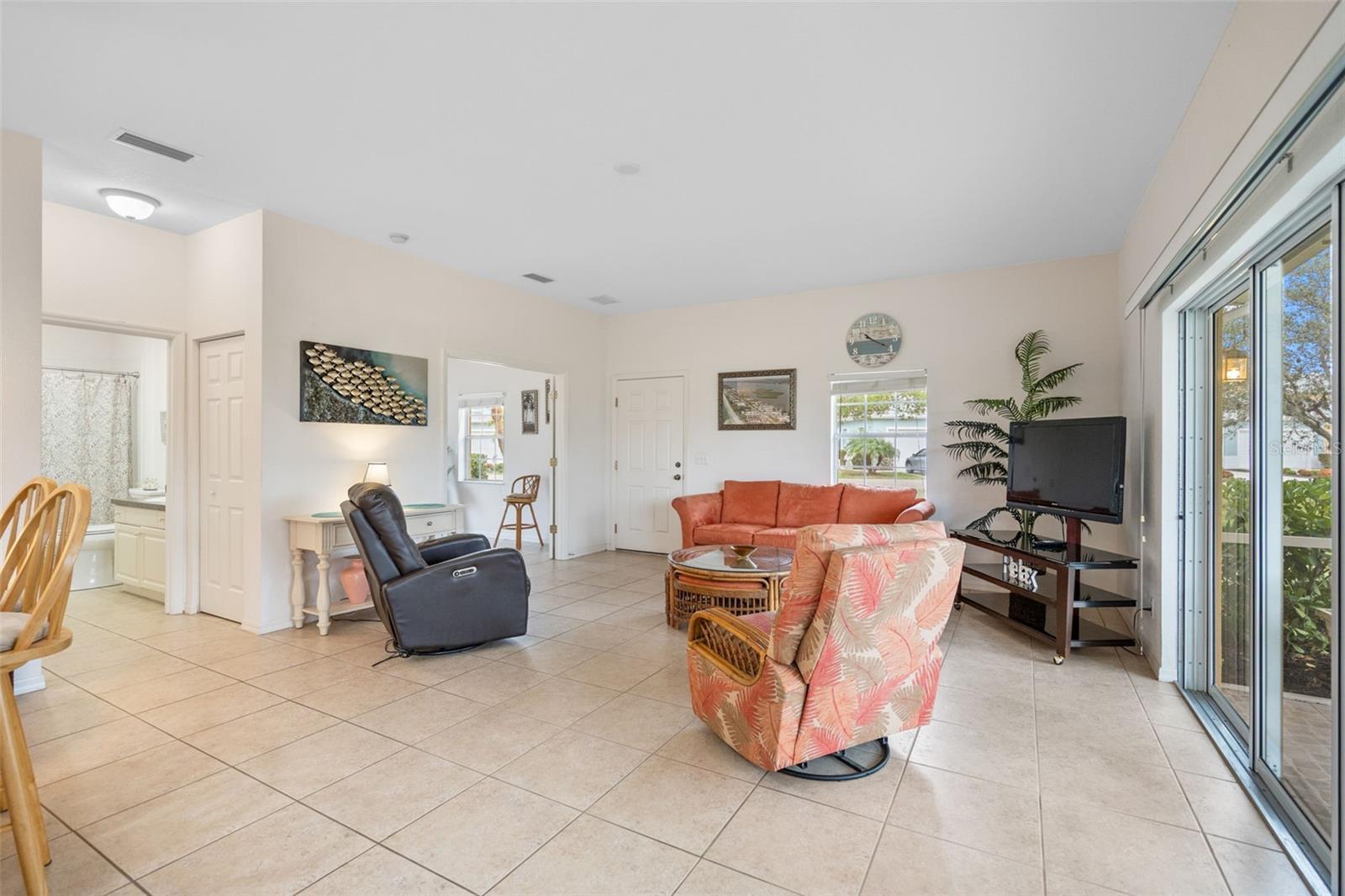 HERITAGE LAKE PARK 1ST REP - Residential