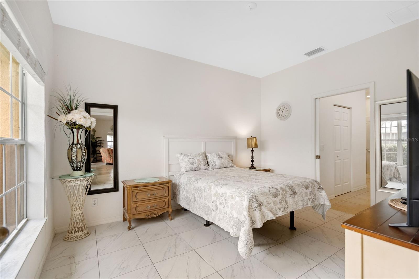 HERITAGE LAKE PARK 1ST REP - Residential