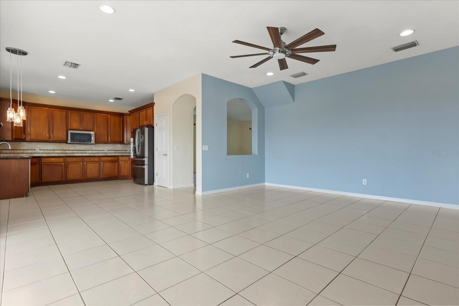 PARKWAY CENTER SINGLE FAM PH 01 - Residential