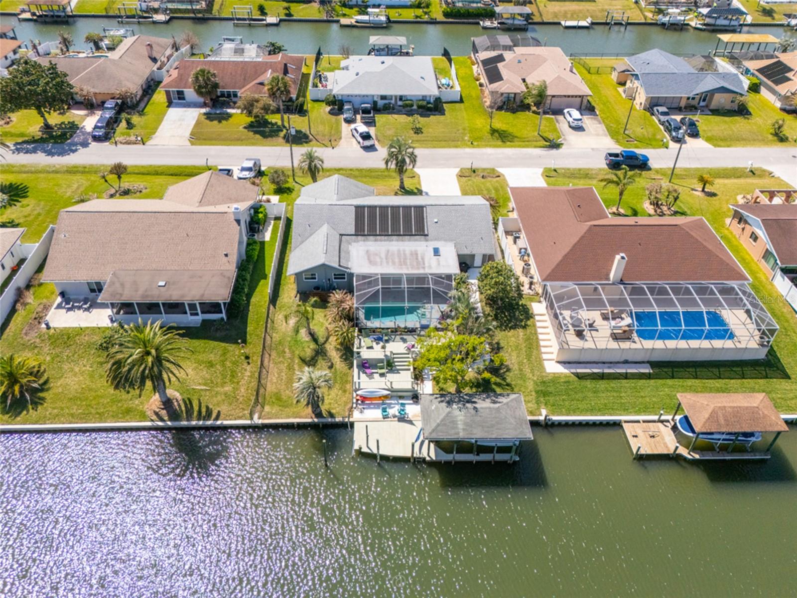 COUNTRY CLUB COVE SEC 03 - Residential