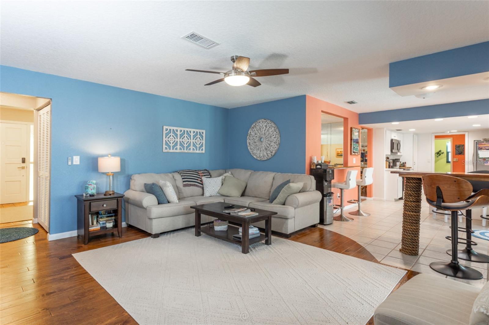 COUNTRY CLUB COVE SEC 03 - Residential