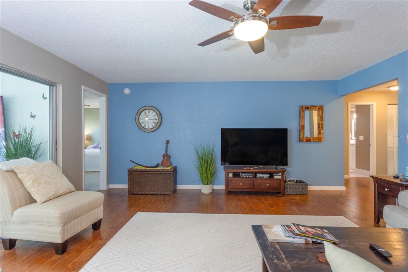 COUNTRY CLUB COVE SEC 03 - Residential