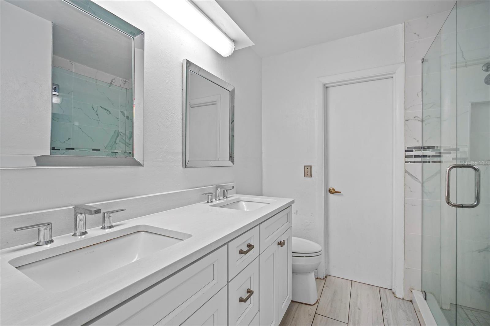 RIVIERA ISLES UNIT 01 - Residential