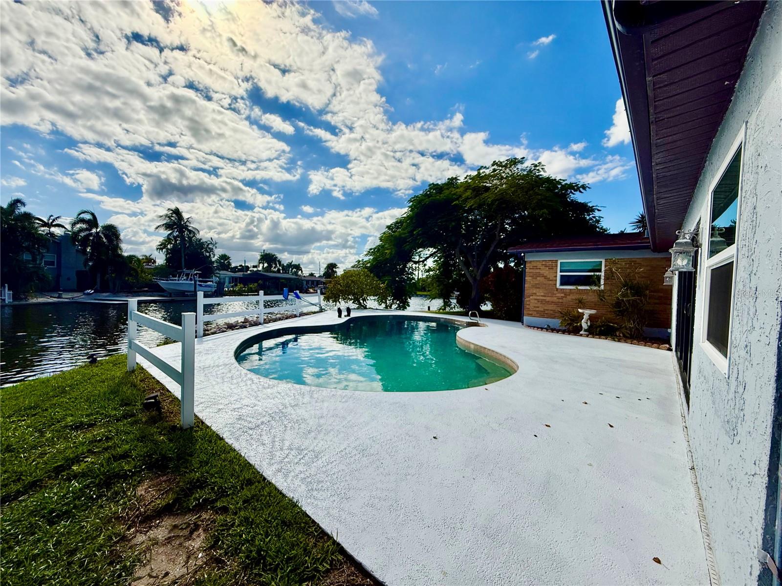 RIVIERA ISLES UNIT 01 - Residential