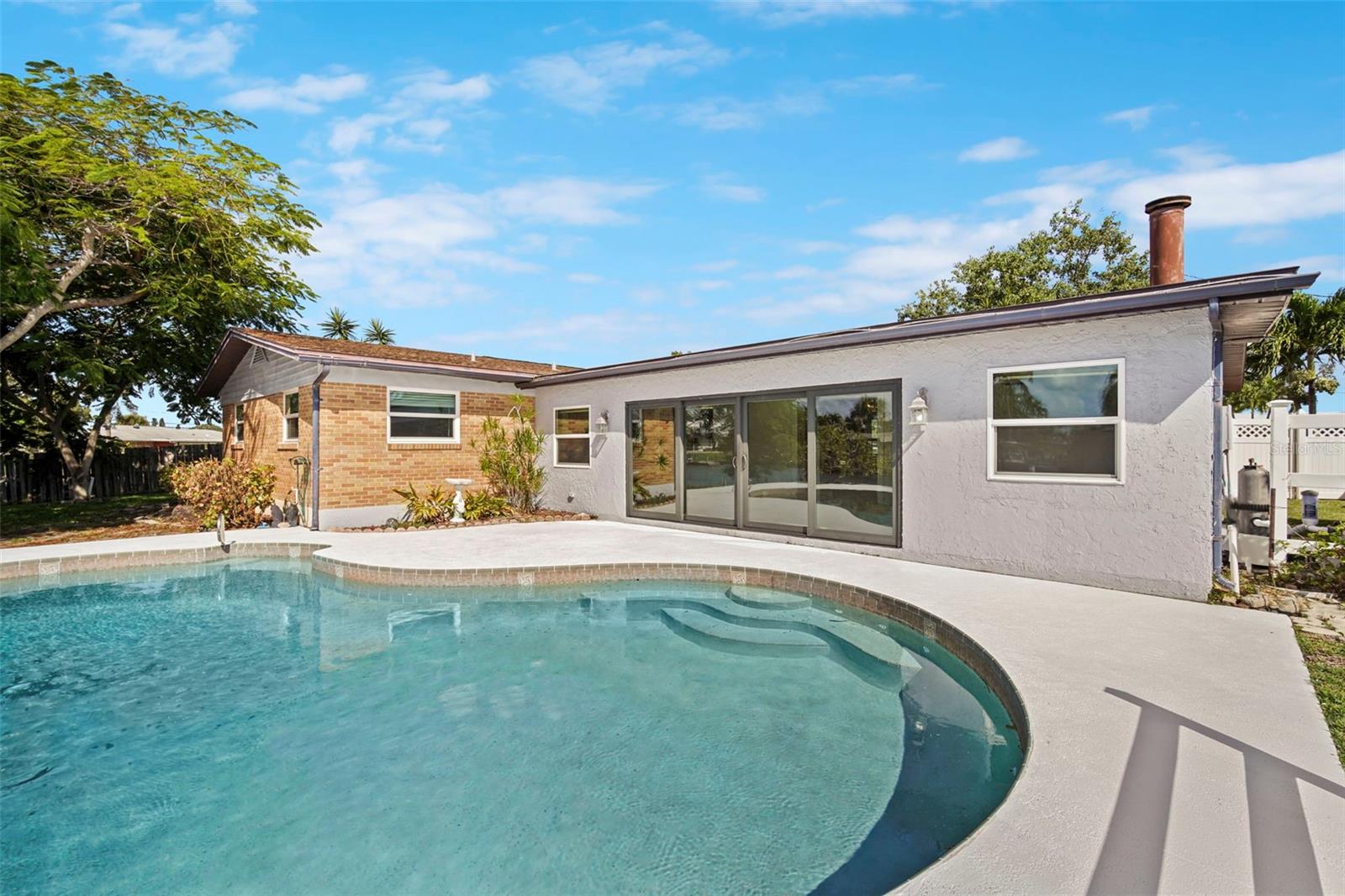 RIVIERA ISLES UNIT 01 - Residential