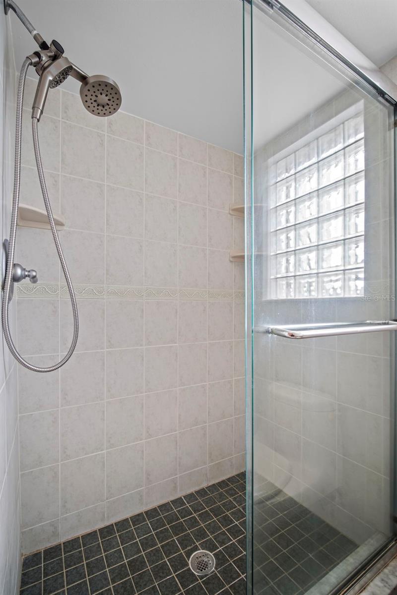 RIVIERA ISLES UNIT 01 - Residential