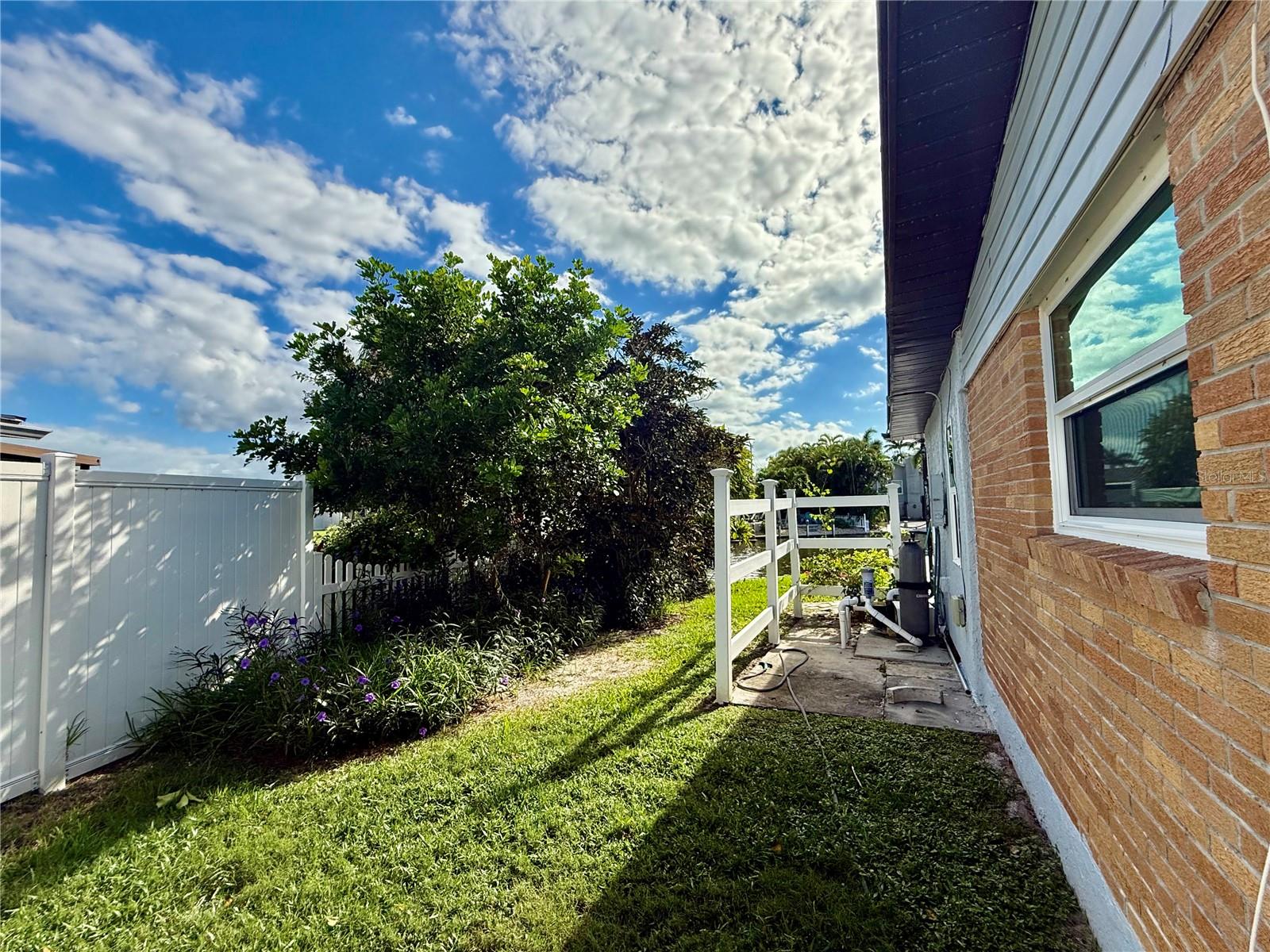 RIVIERA ISLES UNIT 01 - Residential