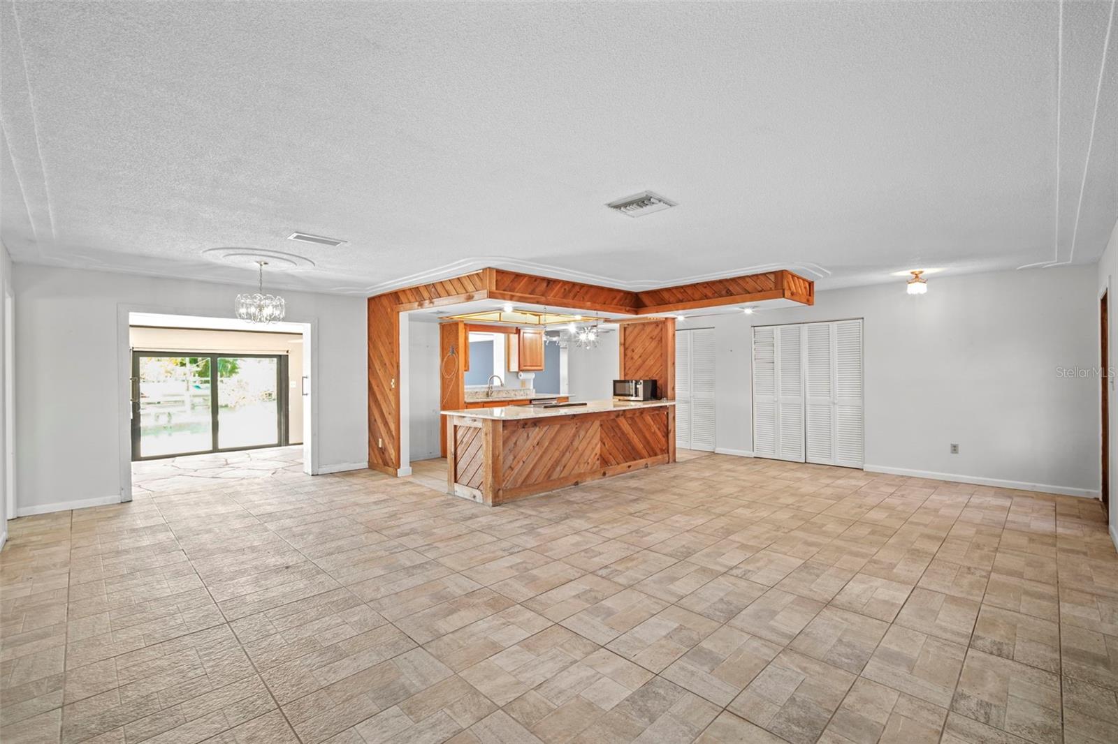 RIVIERA ISLES UNIT 01 - Residential