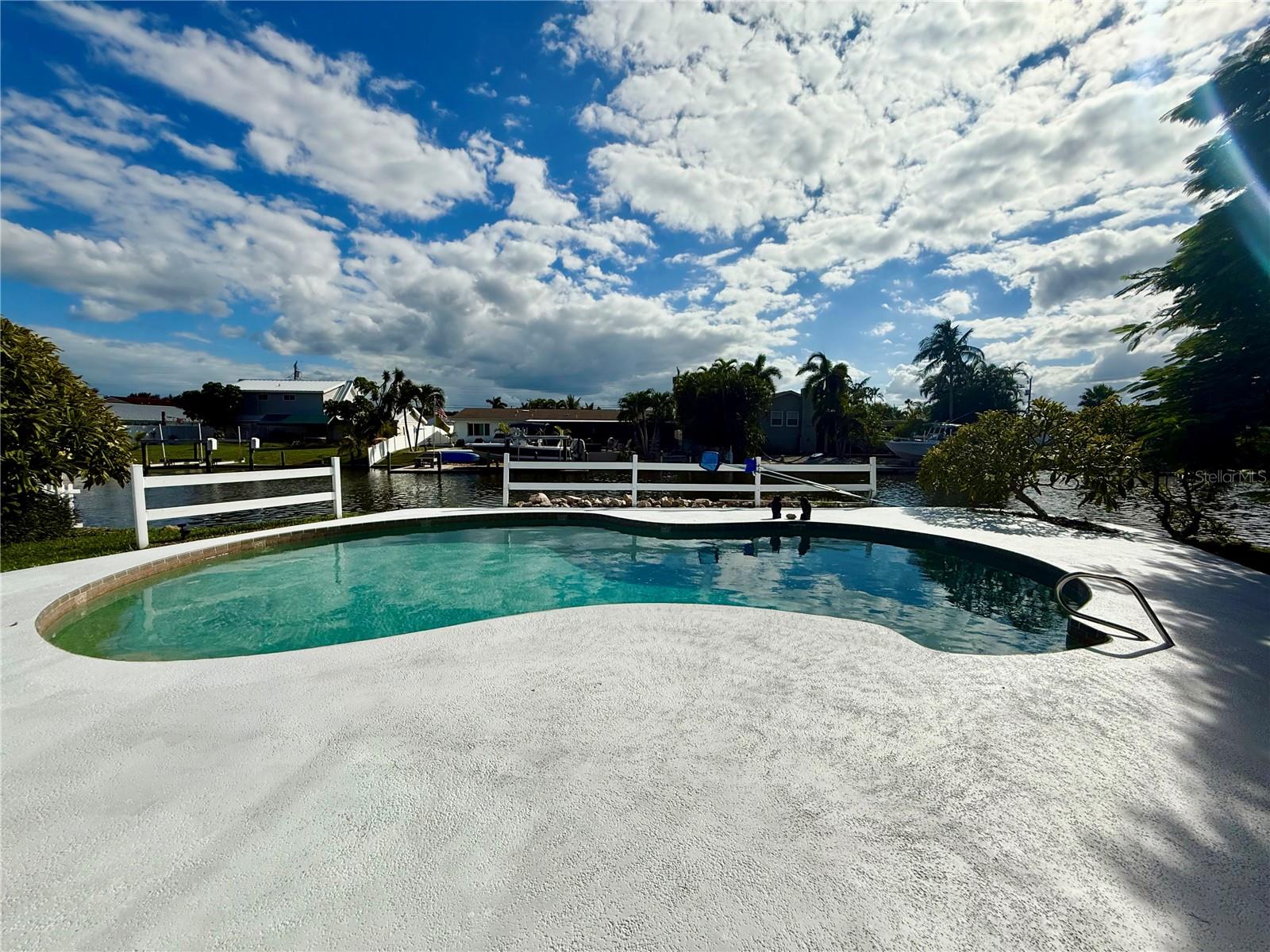 RIVIERA ISLES UNIT 01 - Residential