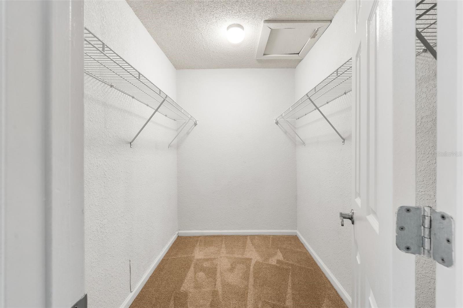 CREEKS EDGE - Residential