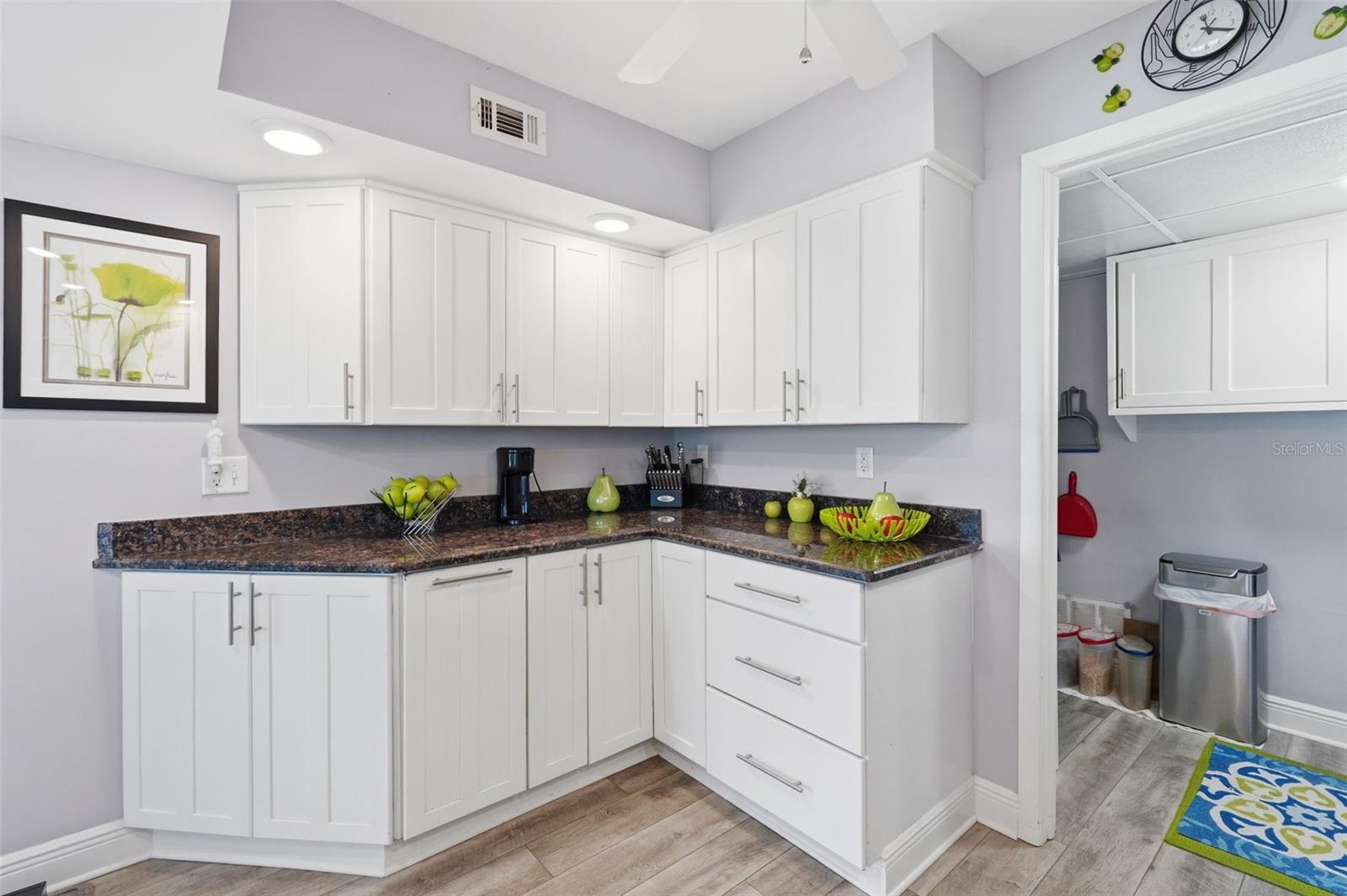 PENTHOUSE GREENS - Residential