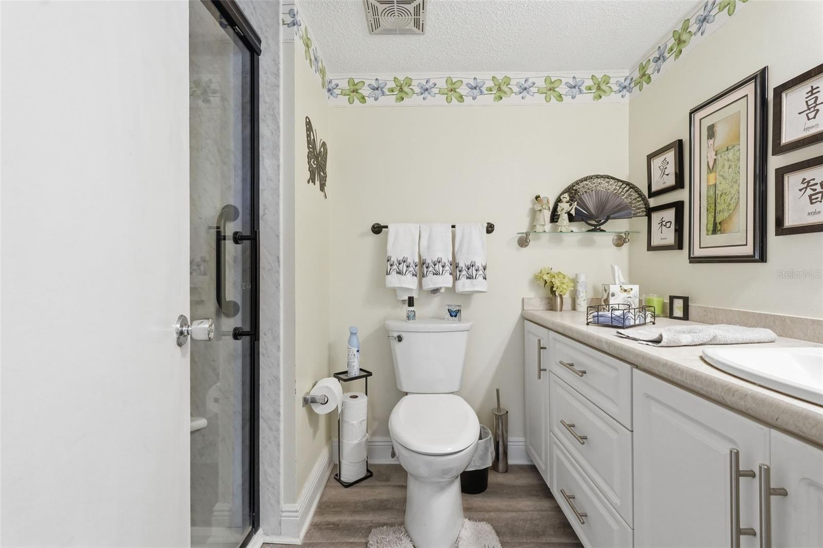 PENTHOUSE GREENS - Residential