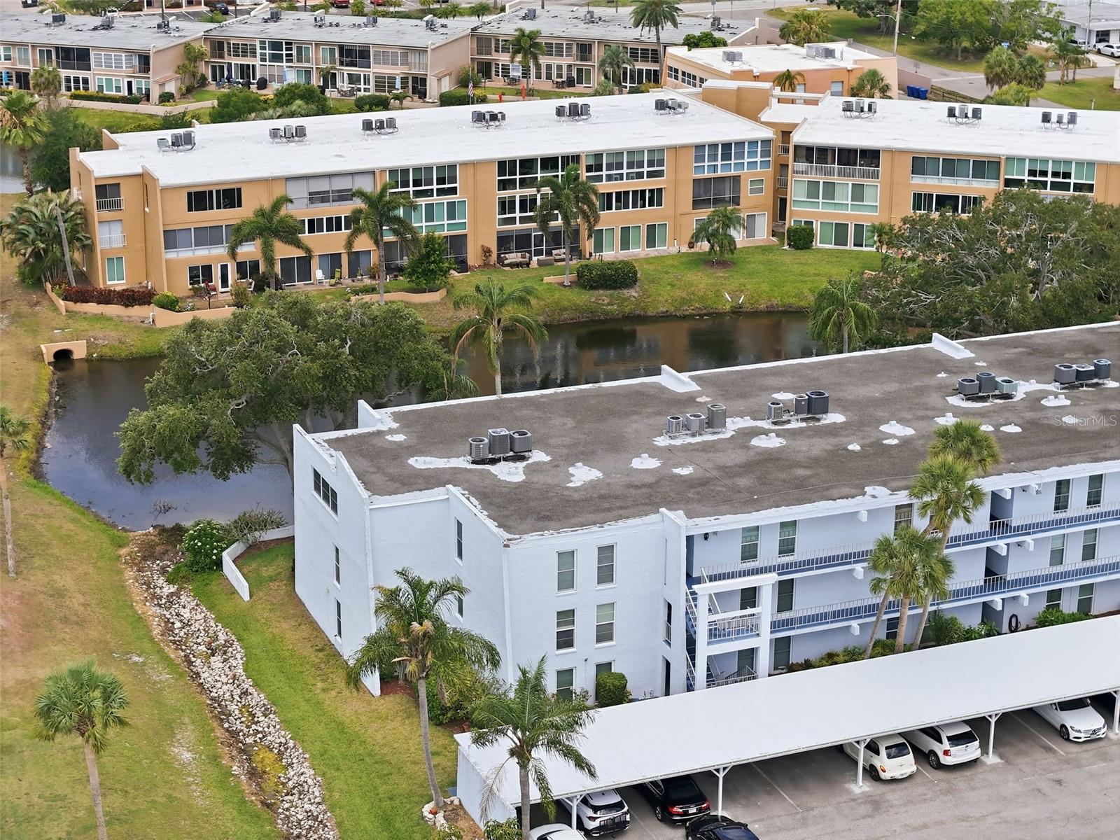 PENTHOUSE GREENS - Residential