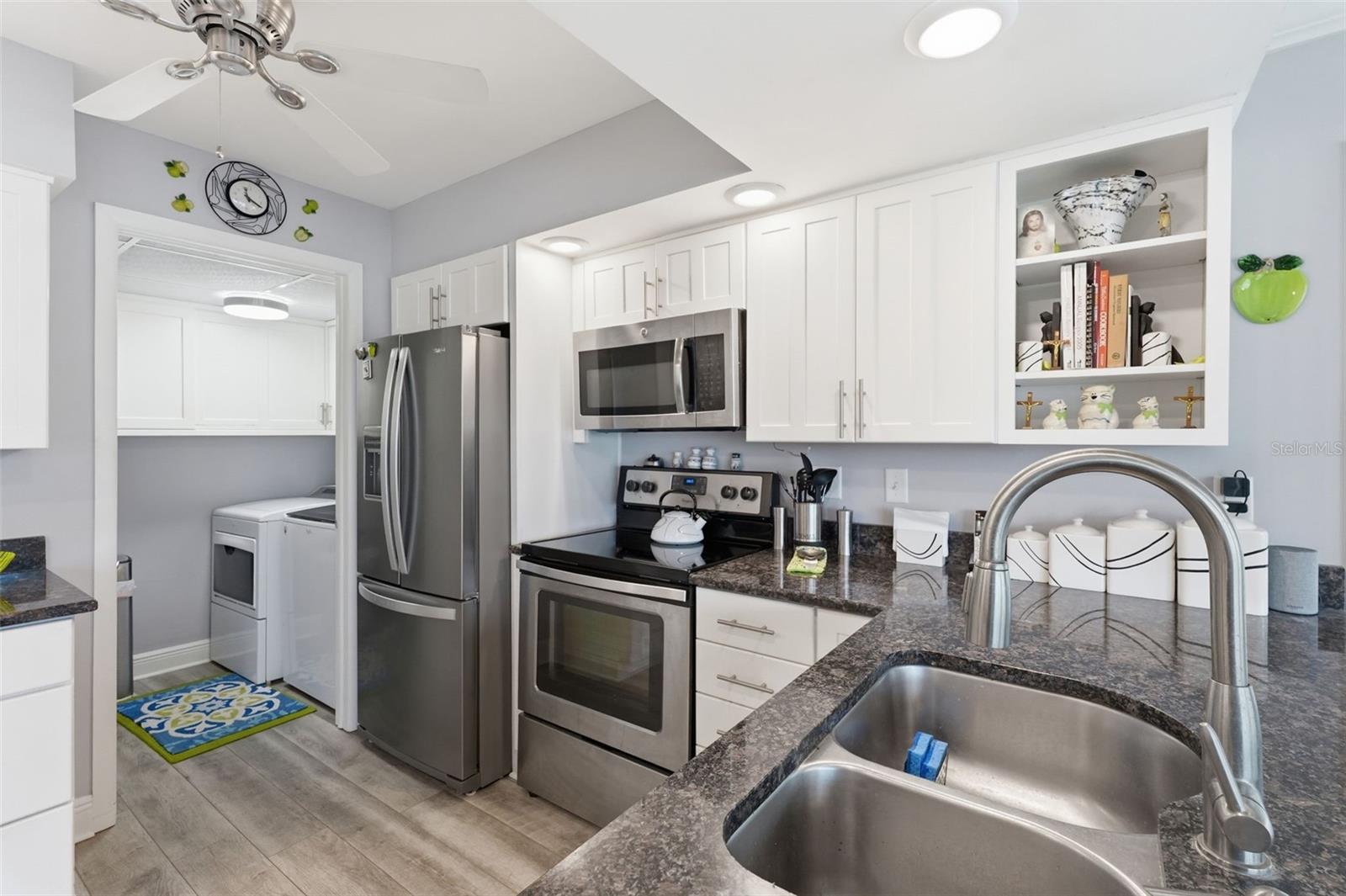PENTHOUSE GREENS - Residential