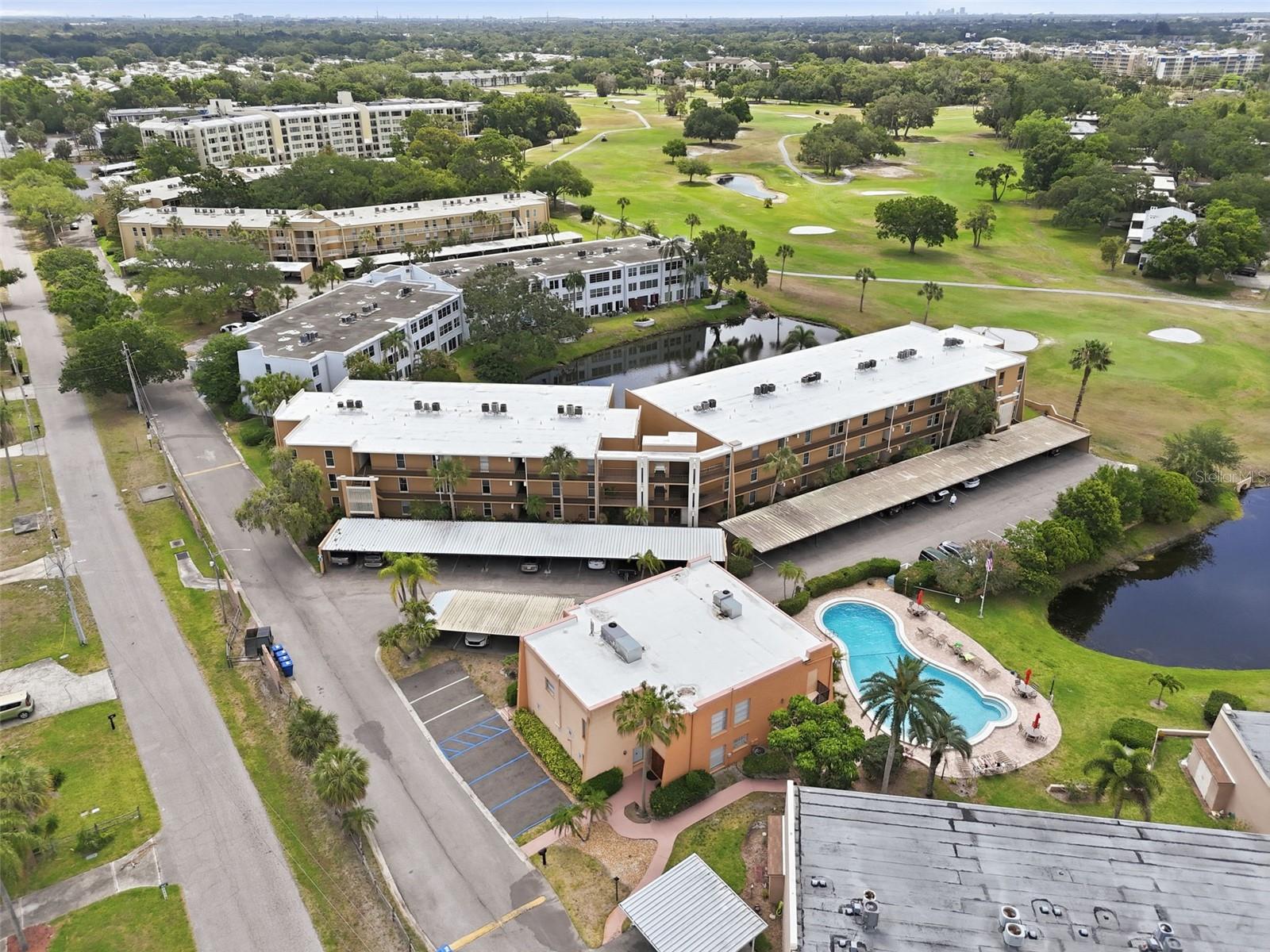 PENTHOUSE GREENS - Residential