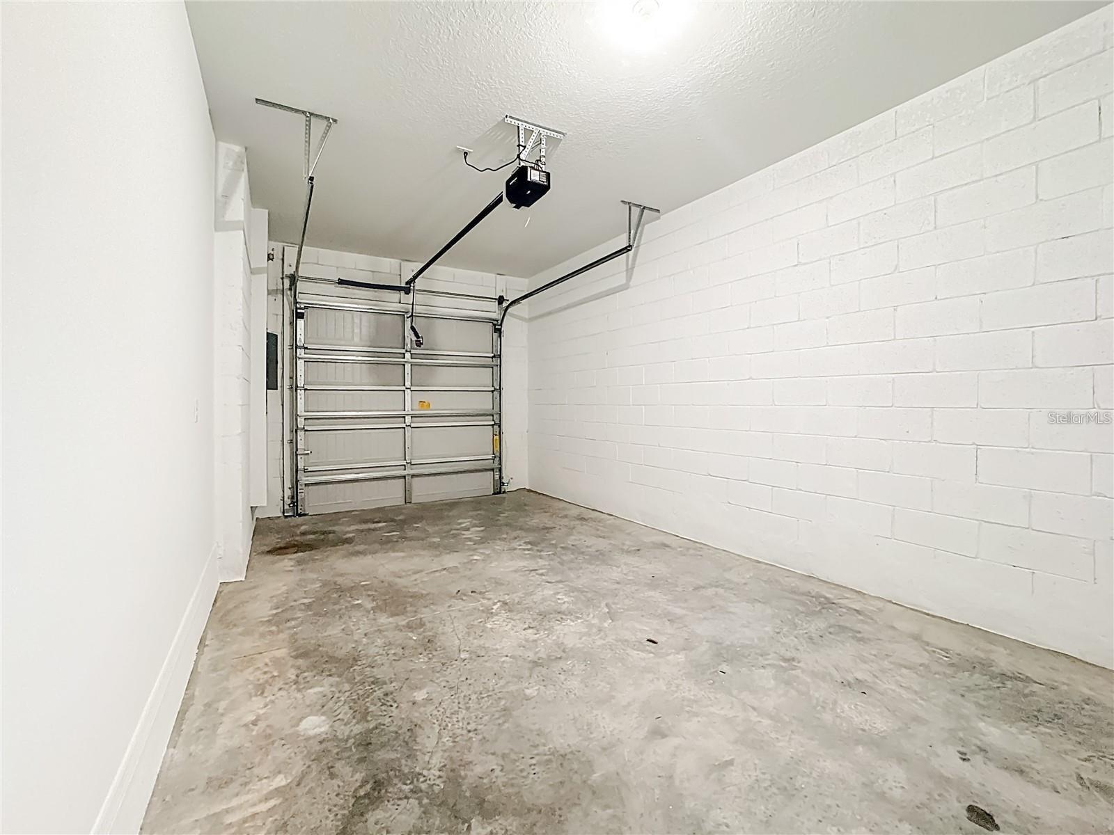 BRENTWOOD - Residential Lease